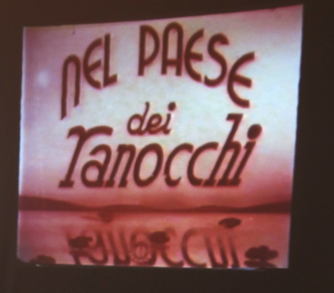 Rubino: un fotogramma iniziale del cortometraggio Il paese dei ranocchi 